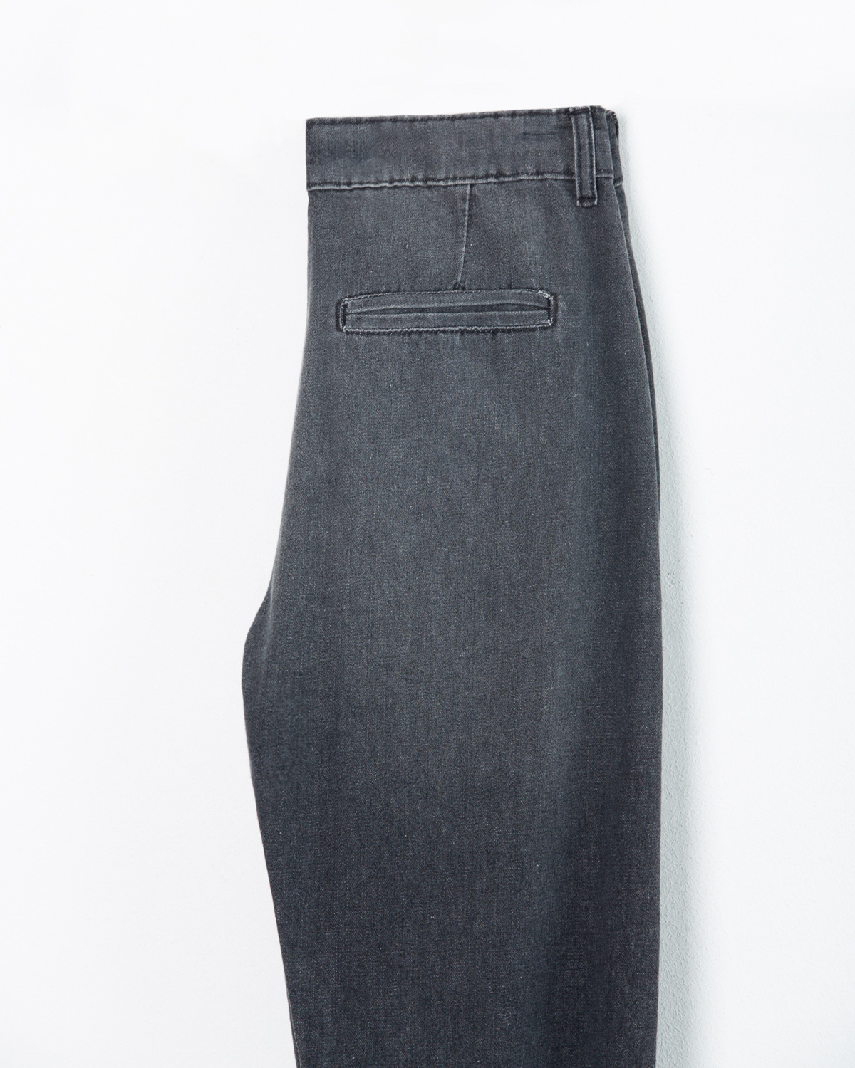 wanama_will-elvis-black-jeans-_44-20-2023__picture-26515