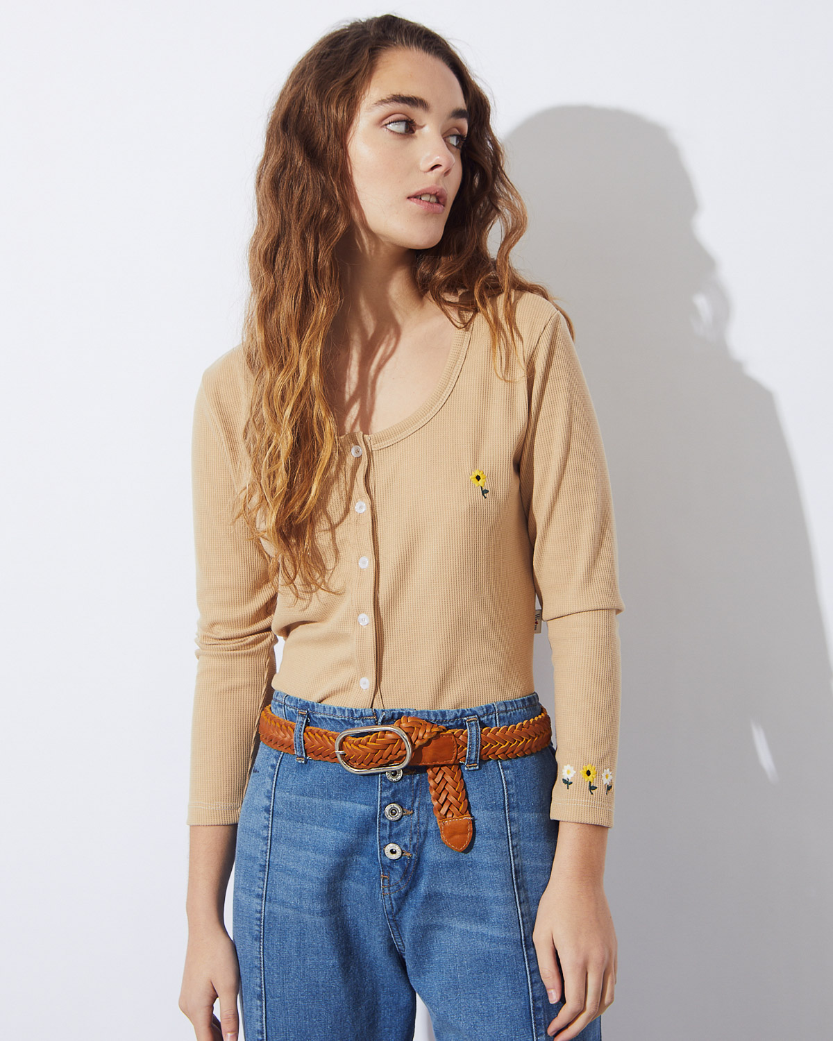 wanama_cardigan-grace-embroidery_41-29-2023__picture-27187