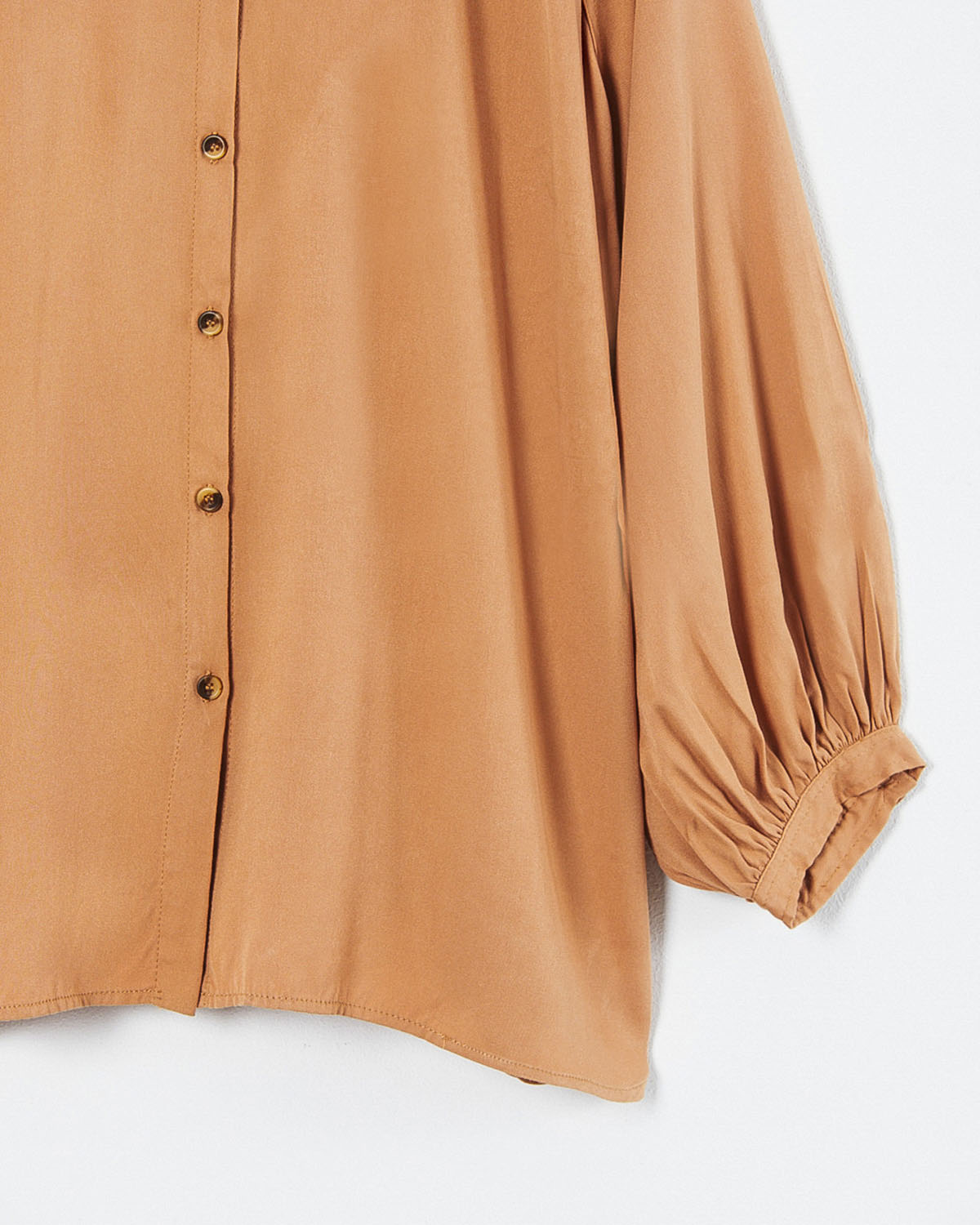 wanama_camisa-sabine-plain-_35-05-2023__picture-35902