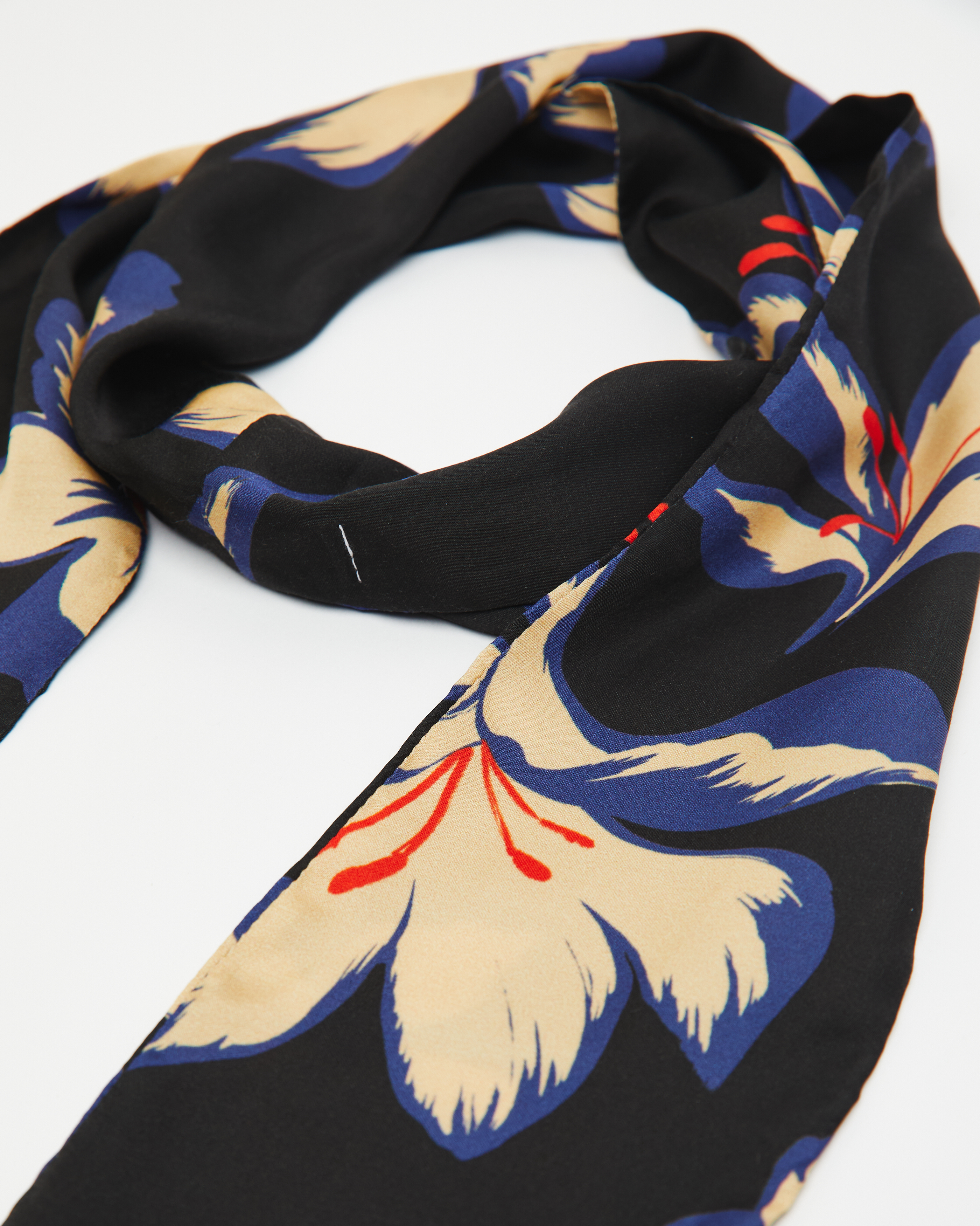 (h) PaÑuelo Moonflower